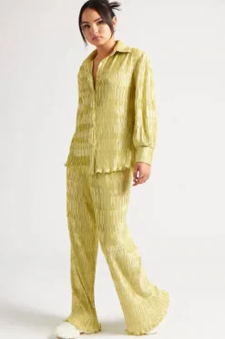 Green Textured Plisse Oversized Shirt