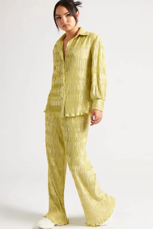 Green Textured Plisse Oversized Shirt