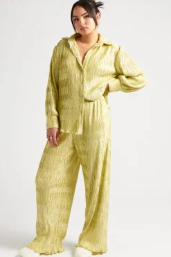 Green Textured Plisse Oversized Shirt